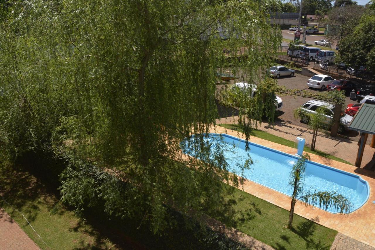 Hotel Salzburgo Ciudad del Este Exterior foto